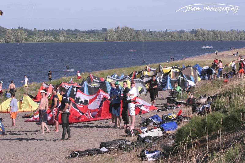 Sauvie was crowded...  Thanks again Gorge Performance for the North Demo!