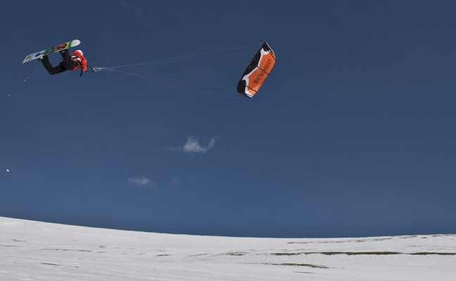 Getting my waterkite skills back in order. Photo:Clint Green