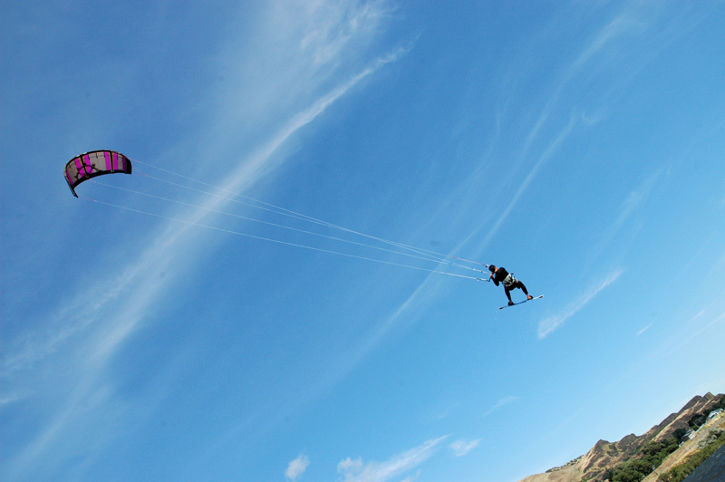 Tucker like 3ft off the ground... blah