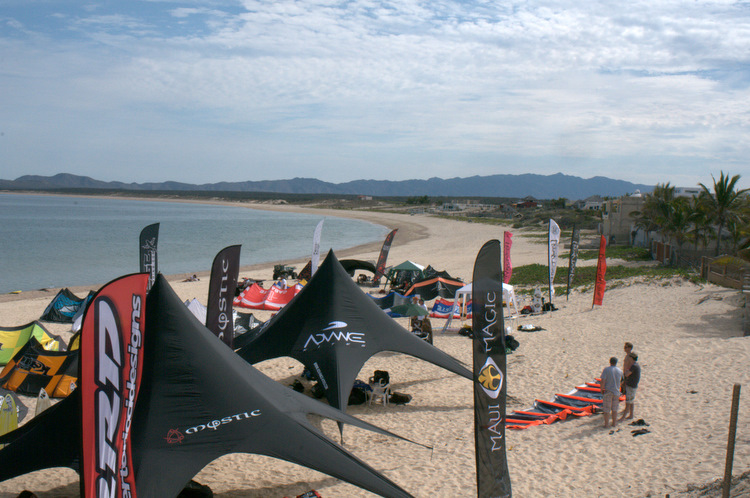 Looking down (south) the beach from Joe's - nice catchers mitt for beginners - you'll eventually end up on the sand as the wind blows from the north
