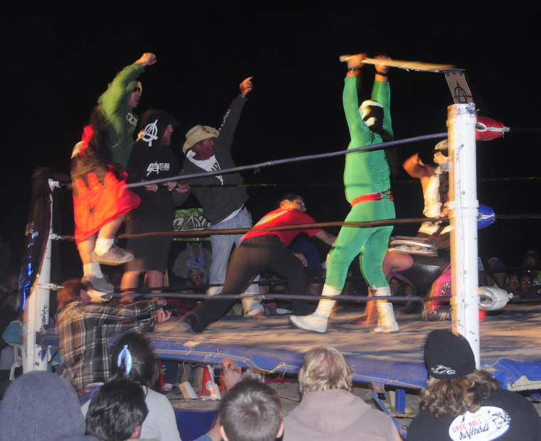 Caution team cheering a smackdown
