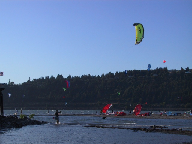 Hood River - Photographer Henry Rico