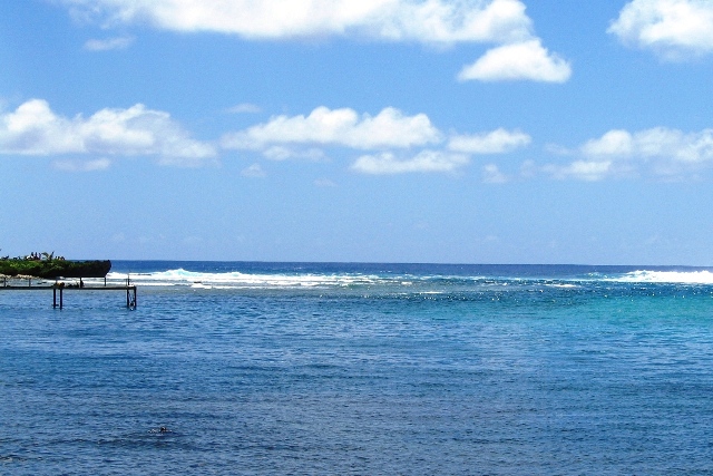 Avarua passage surf break