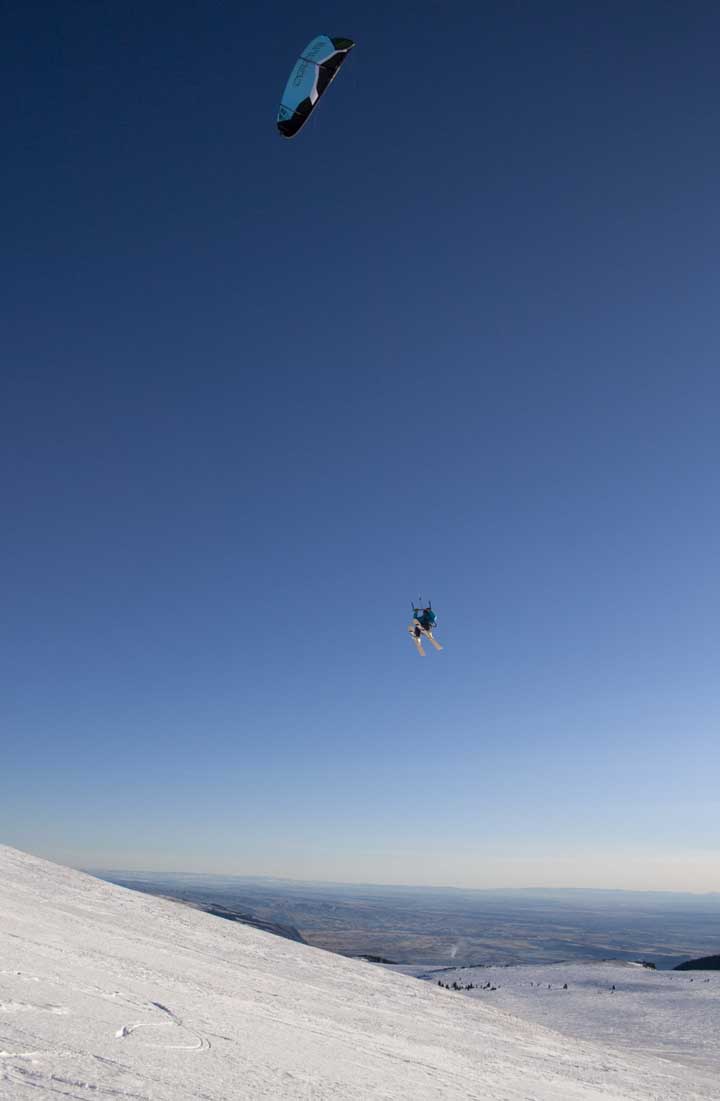 Chaz gliding towards the south on the ridge lift.