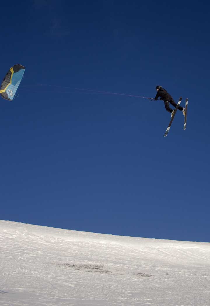 Christophe looping in the ridge lift.