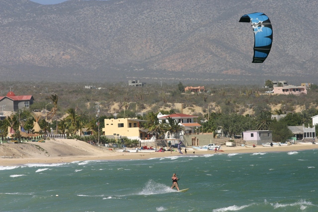 Strapless status, check. 7M 4line 07 Fuel, check.
<br />Shannon