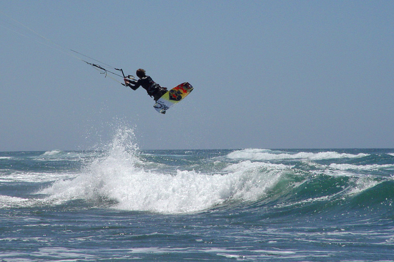 Nate, loopin' with big waves (Manzo)