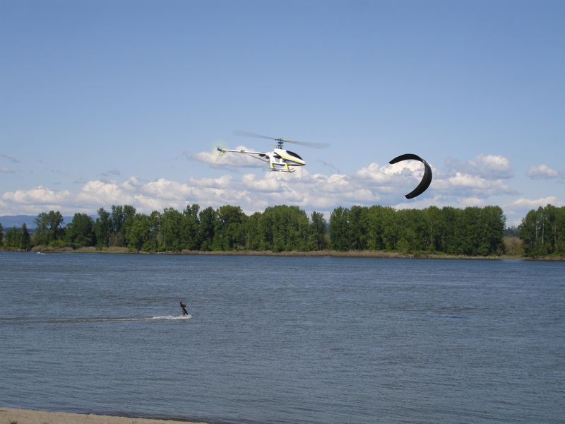 Look out Gene...!!!
<br />Watch out for low flying aircrafts....This one almost took out a kite...!