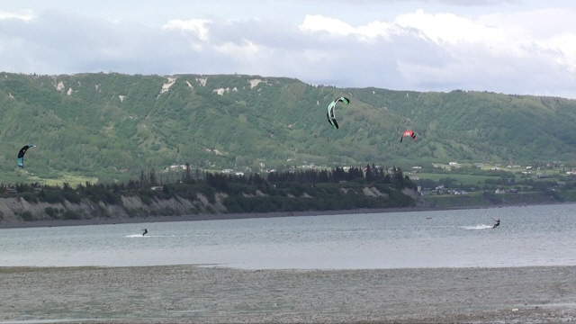 butter on this side, waves on the other side of the spit.