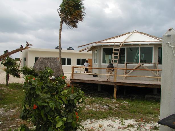 isla blanca - construction of new pimp pads at ikarus kite school