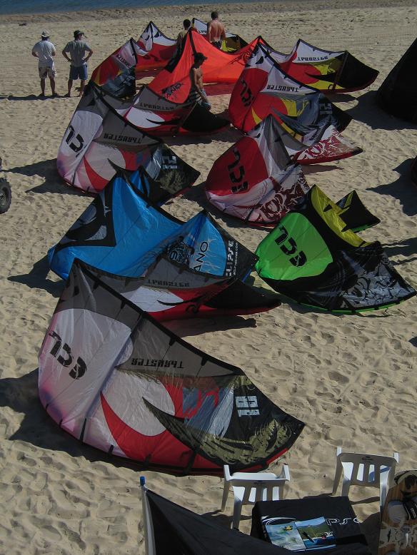 Eclipse kites