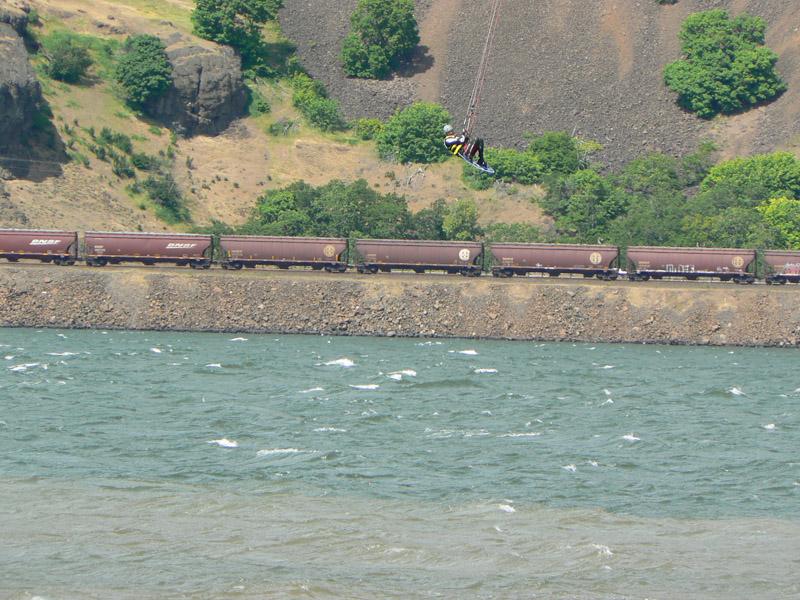 I think im going to go blind from my outfit.