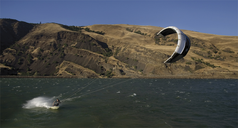 30 knots + Joe + Oldschool Wipika + Surfboard + Secret Spot + Jim Semlor's lens = Schweetness