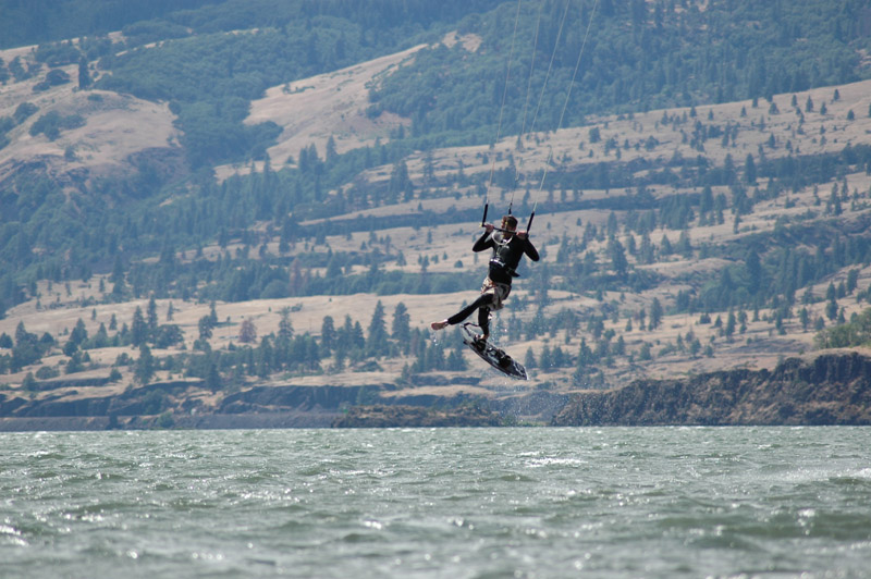 The leash is going to save him - A very long time ago on the Wipi 8.4 @ Lyle