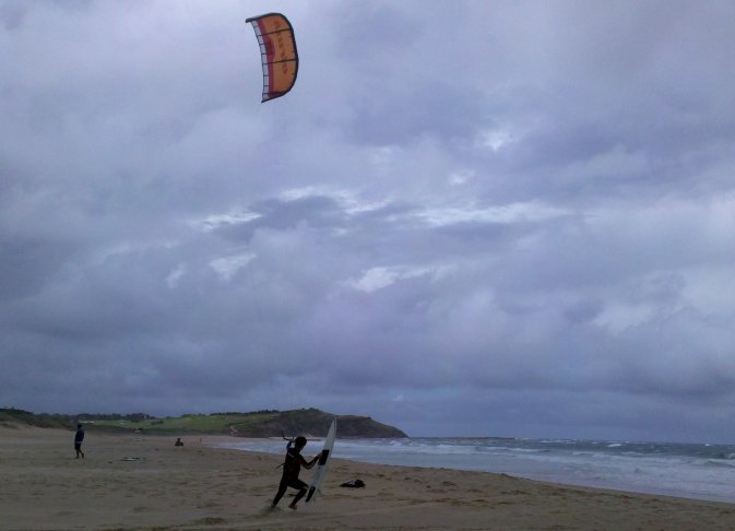 Long Reef is best on the Southerlies.  Off shore bommies throw these unreal green slabs.