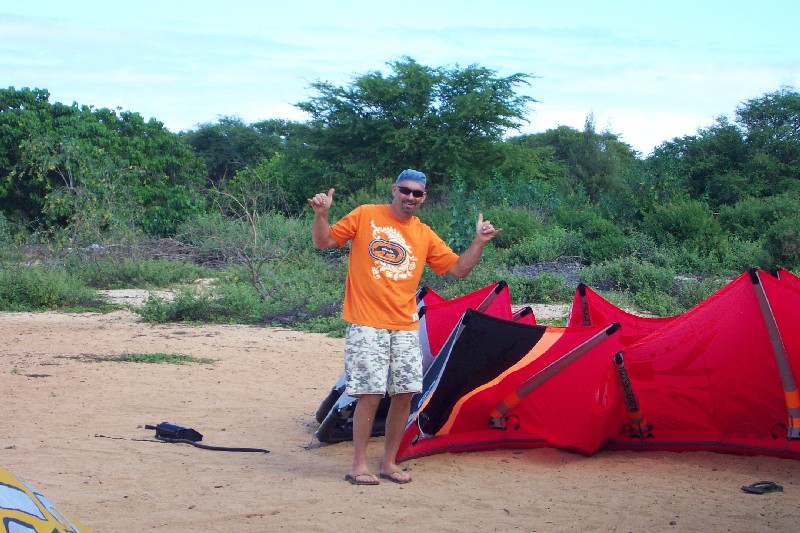 Dave is cool. Mahalo's for the kite and board demo's!