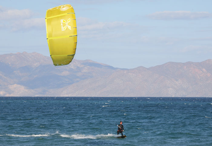 I like it! Now how do I explain to my wife I need another kite?
