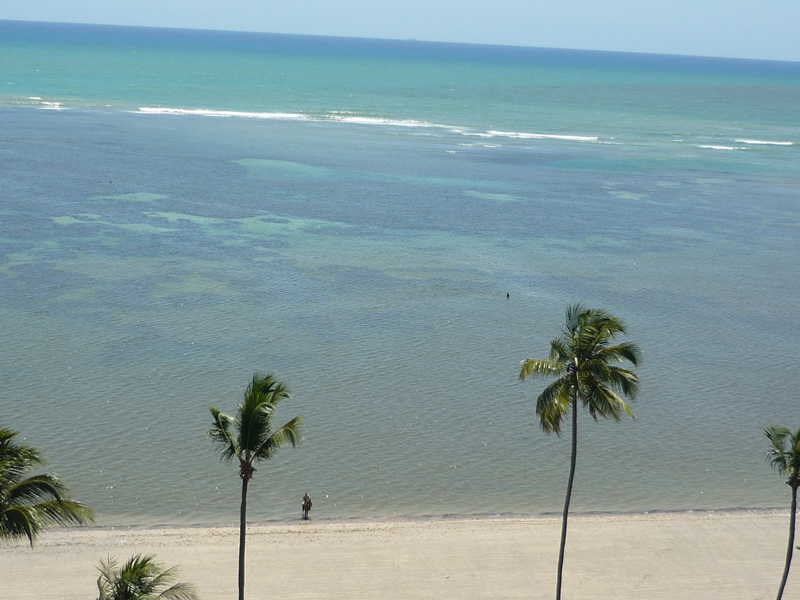 Candeias Beach on a low tide.