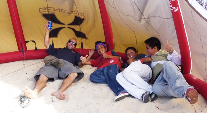 1PM. Siesta time! Call me when there is wind!