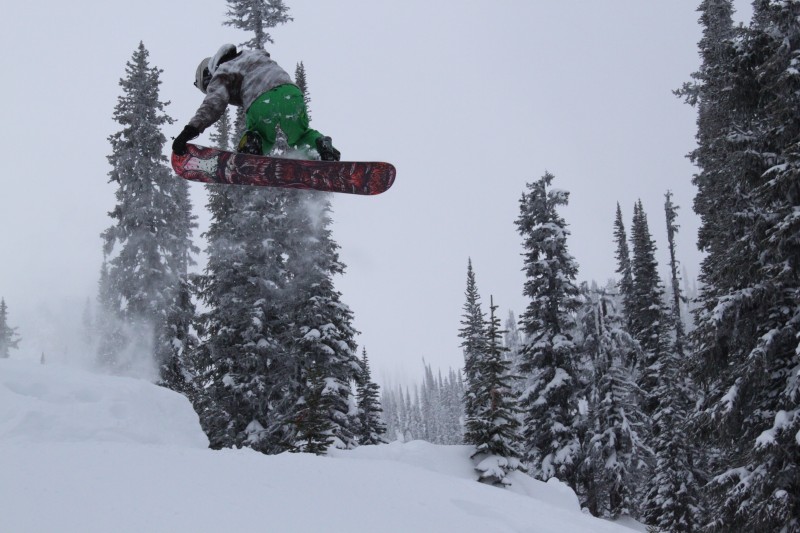 Back 3 nose grab