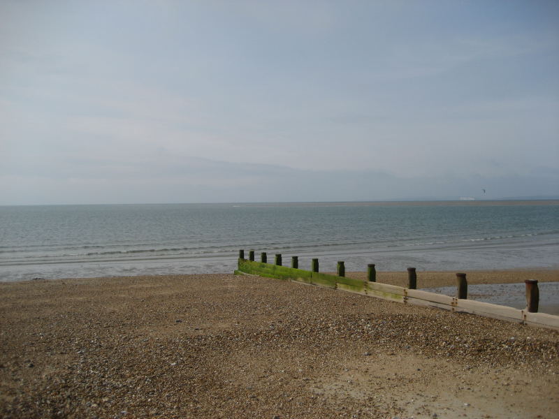 Looking SW, you can see the sandbar extending out keeping the water nice and flat.