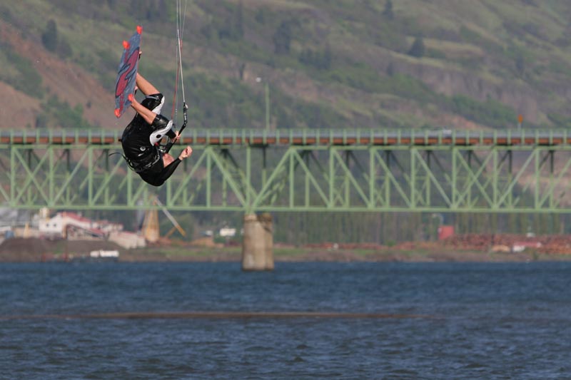 Jeff Roberts rotating through his signature smooth toeside backroll...