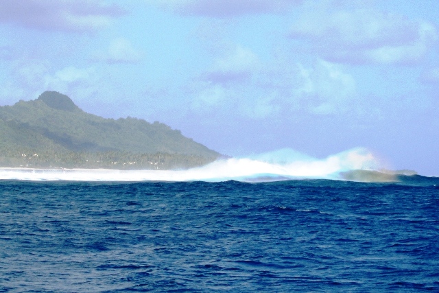 Rainbow surf break