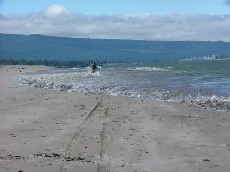 ANyone had all the water sucked out when the fully loaded ships come through...?  Then  it all comes back at once!