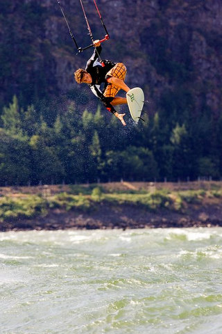 Hatch dawn patrol 30 knots