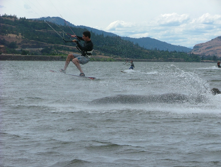 that kid behind Tucker was ripping that surfboard first-time strapless