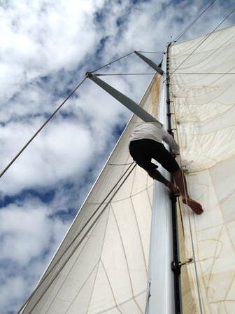 America II 12m sailing adventure - she really keels over!